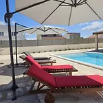 Brod Villa