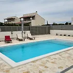 Brod Villa *