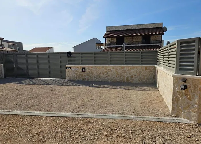 Brod וילה שיבניק